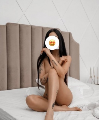 Живу в Москве 🌆
Предлагаю свои профессиональные услуги для достижения максимального удовольствия. Умею удовлетворить твои желания и фантазии, создавая атмосферу страсти и релаксации.
Мои возможности безграничны: классический секс, оральные ласки, анальный секс, эротический массаж и многое другое. Женственная, с аппетитной фигурой, готова расслабить тебя полностью.
У меня есть много положительных отзывов, которые подтверждают мою надежность и профессионализм. 🌟
На фото ты можешь увидеть мою стройную и соблазнительную фигуру, которая не оставит тебя равнодушным.
Так что, если ты находишься в Москве и ищешь незабываемое время, приходи ко мне и я подарю тебе незабываемые моменты страсти и удовольствия. 💋 6631, 24 года